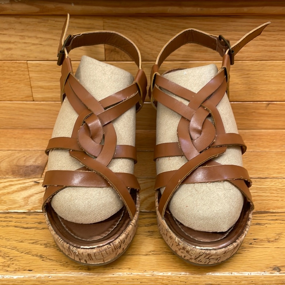 💕💕 Brown Leather Platform Heels Sandals Size 10